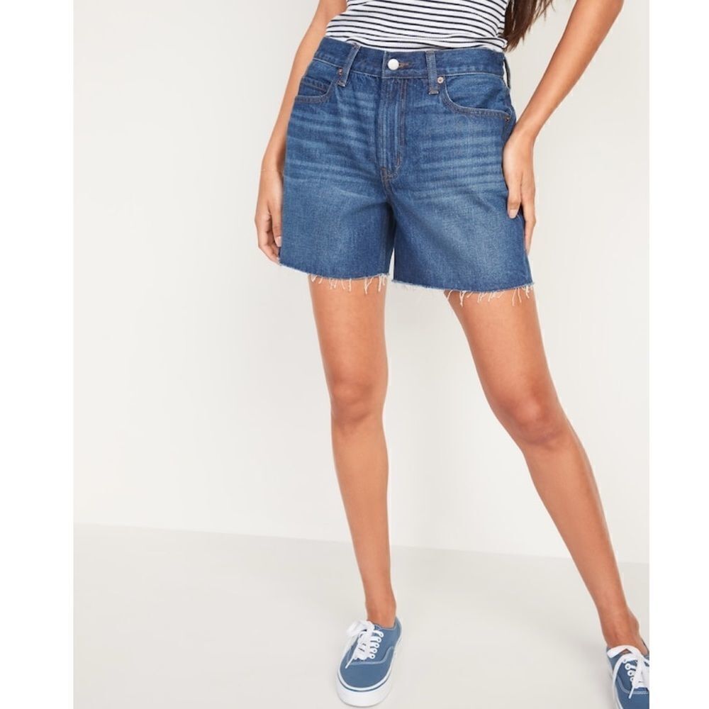 Old Navy High-Waisted Slouchy Cut-Off Jean Shorts for Women 5-inch inseam - Picture 5 of 9